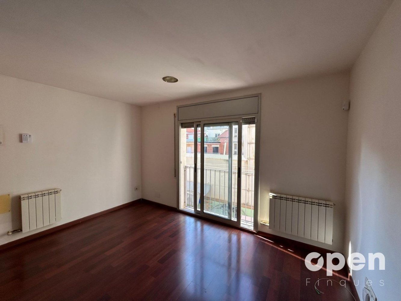 1 bedroom Apartment in Terrassa, Spain No. 231114