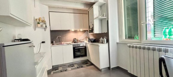 2 bedrooms Apartment in Naples, Italy No. 52377 11