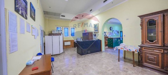 15 rooms Apartment in Jolanda di Savoia, Italy No. 18424 7