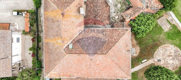 15 rooms Apartment in Jolanda di Savoia, Italy No. 18424 4