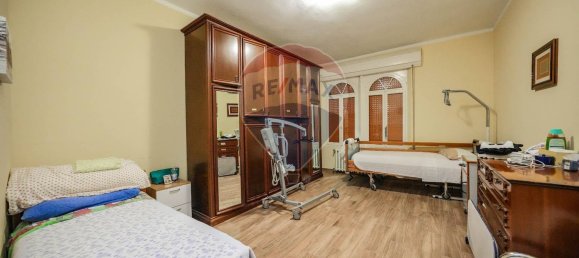 15 rooms Apartment in Jolanda di Savoia, Italy No. 18424 12