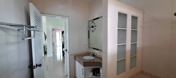 Дом с 3 спальнями в Хуа Хин, Таиланд № 64722 16