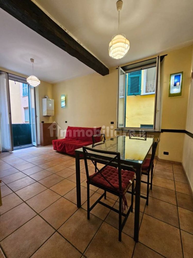 2 bedrooms Apartment in Genoa, Italy No. 396780