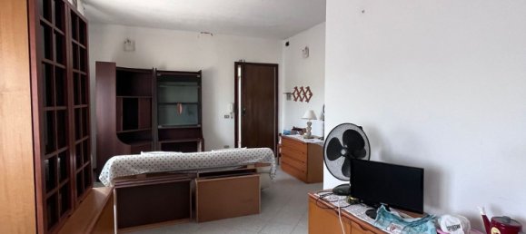 Квартира с 2 комнатами в Финале Эмилия, Италия № 282411 5