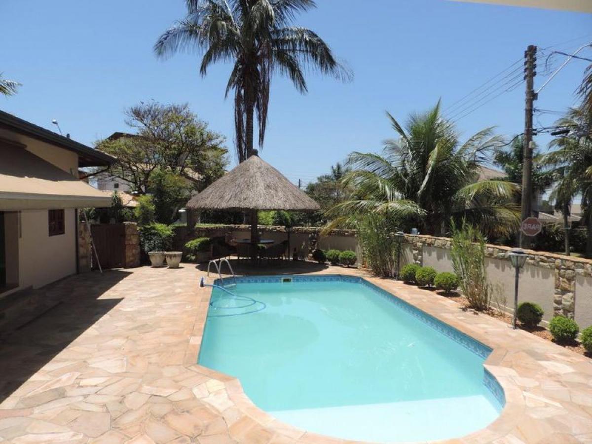 Дом с 4 спальнями в Сан-Паулу, Бразилия № 526687