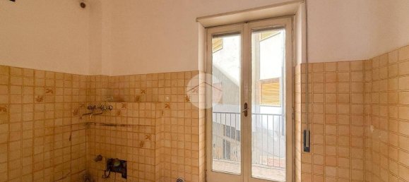 3 bedrooms Apartment in Avezzano, Italy No. 293631 9