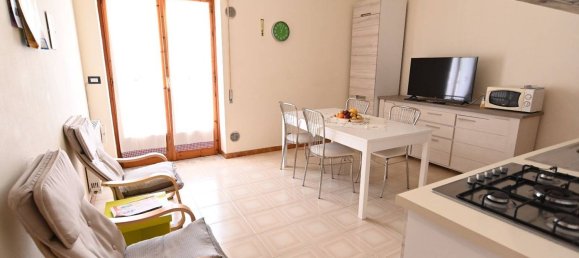6-Zimmer Wohnung in Riposto, Italy, Nr. 77553 3