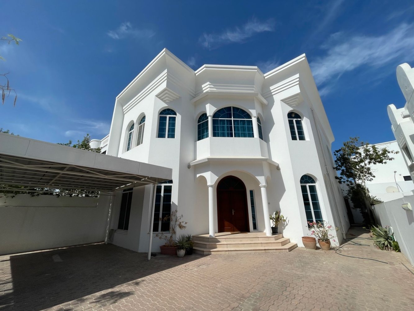 Недвижимость с 4 спальнями в Маскат, Оман № 1502