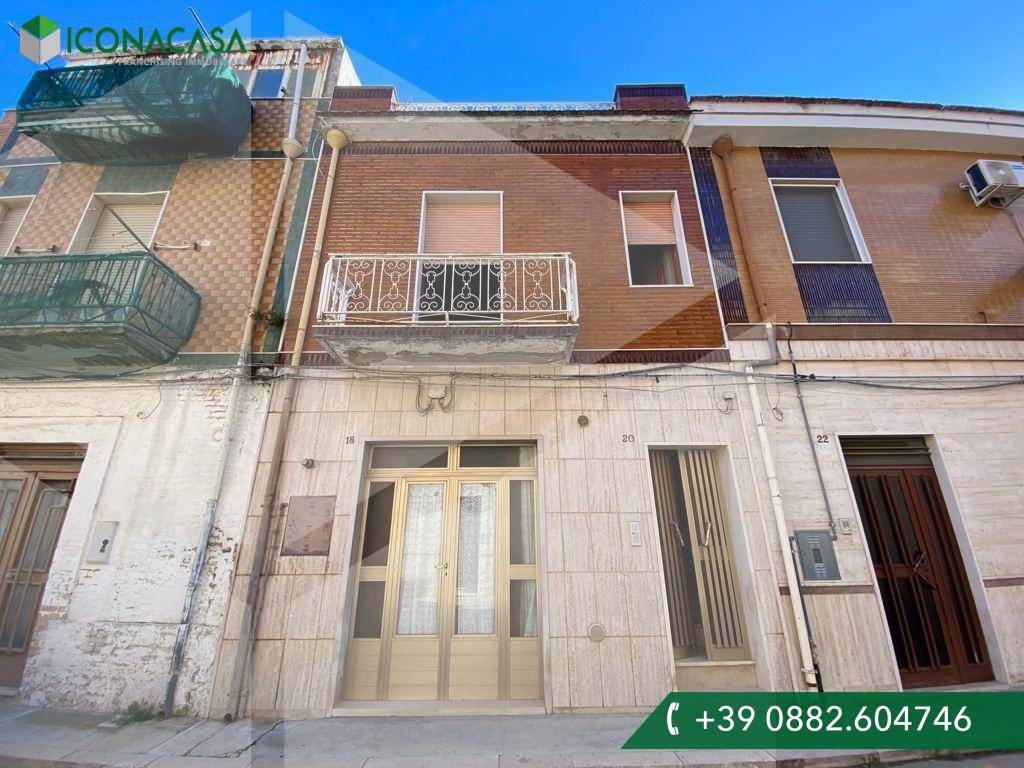 2غرفة منزل في San Severo, Italy رقم 24097