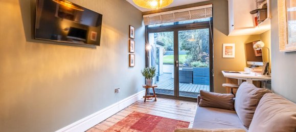 3 bedrooms Apartment in London, United Kingdom No. 14207 14