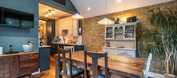 3 bedrooms Apartment in London, United Kingdom No. 14207 11