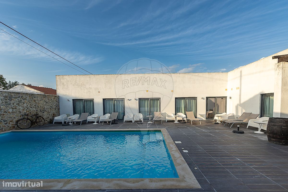 9 bedrooms House in Igrejinha, Portugal No. 178300