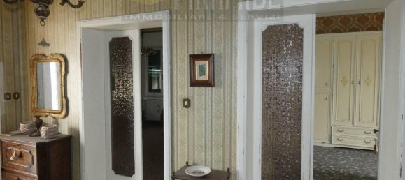 8 rooms Villa in Sant'Omero, Italy No. 24374 23