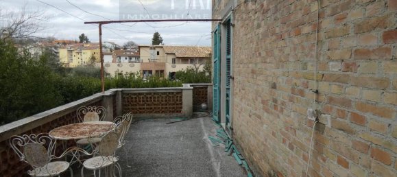 8 rooms Villa in Sant'Omero, Italy No. 24374 15