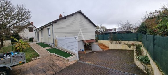 3 bedrooms House in Vineuil, France No. 47710 14