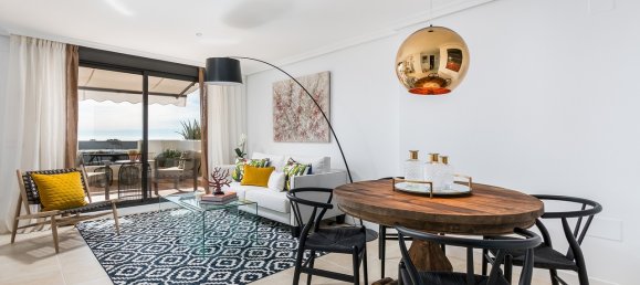 2 Schlafzimmer Wohnung in Estepona, Spain, Nr. 2452 4