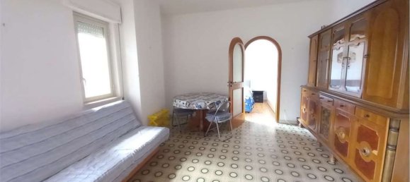 2-salle Appartement à Palermo, Italy No. 46078 7