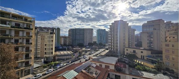 2-salle Appartement à Palermo, Italy No. 46078 22