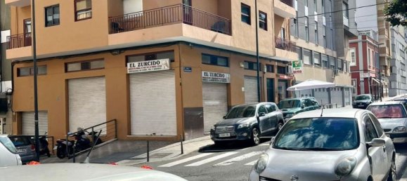 394m² Commercial property in Santa Cruz de Tenerife, Spain No. 61380 33