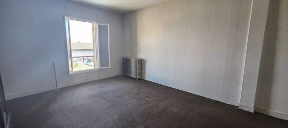 Casa de 3 dormitorios en Sainte-Foy-la-Grande, France No. 340084 12