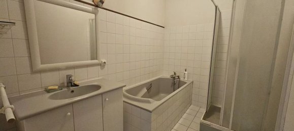 Casa de 3 dormitorios en Sainte-Foy-la-Grande, France No. 340084 8