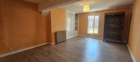 Casa de 3 dormitorios en Sainte-Foy-la-Grande, France No. 340084 10