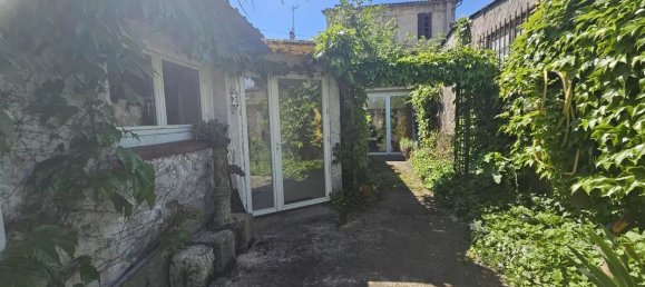 Casa de 3 dormitorios en Sainte-Foy-la-Grande, France No. 340084 14