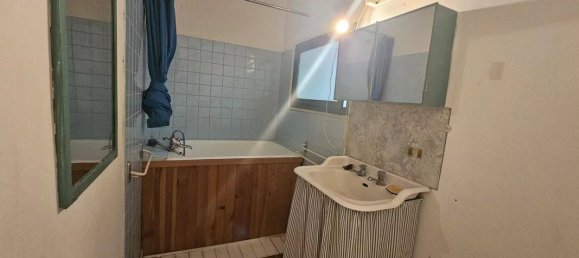 Casa de 3 dormitorios en Sainte-Foy-la-Grande, France No. 340084 11