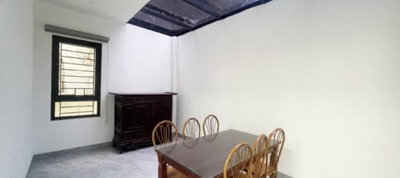 Escritório de 1 divisão em Tay Ho, Vietnam N.º 427 6