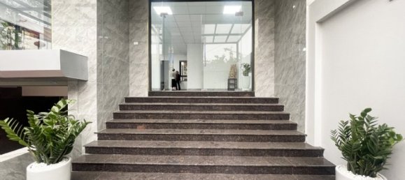 Escritório de 1 divisão em Tay Ho, Vietnam N.º 427 7