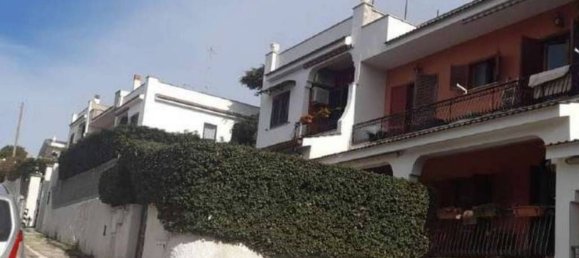 Casa de 4 habitaciónes en Anzio, Italy No. 15692 11