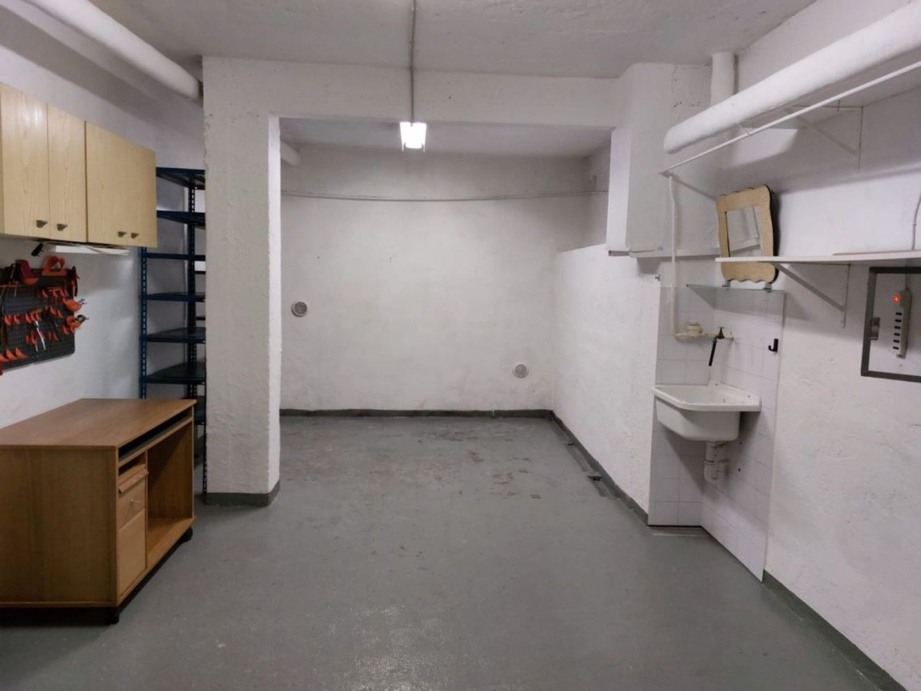 30m² Garage in Genoa, Italy No. 112155