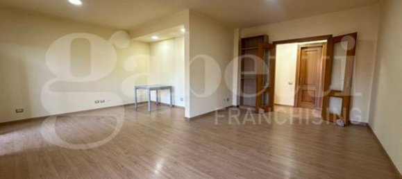 Apartamento de 4 habitaciónes en Grottaferrata, Italy No. 275600 32