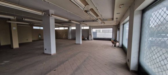 6 rooms Building in Pomezia, Italy No. 62466 15