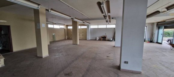 6 rooms Building in Pomezia, Italy No. 62466 17