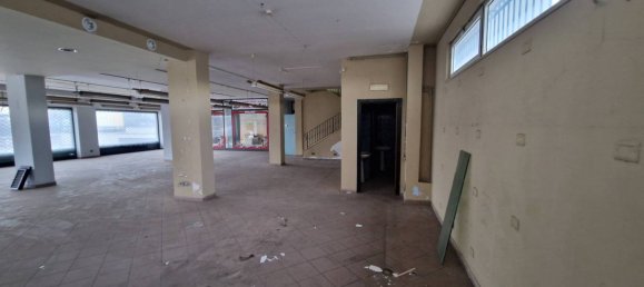 6 rooms Building in Pomezia, Italy No. 62466 10