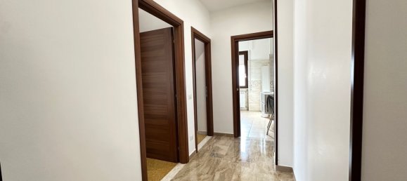 Квартира с 4 комнатами в Фьюджи, Италия № 213250 2