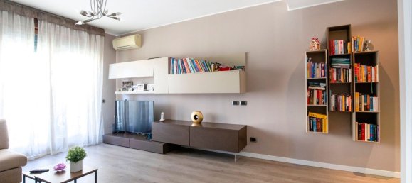 3 bedrooms Apartment in Villa Cortese, Italy No. 357862 6