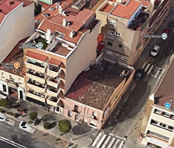  عقار تجاري في Montgat, Spain 240متر مربع رقم 136466