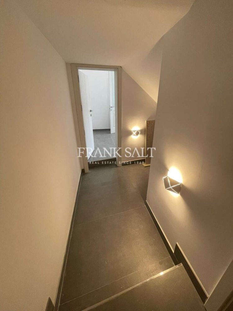 Büro in Victoria, Malta 70m², Nr. 11986