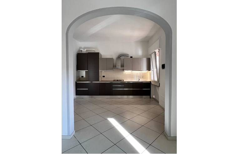 5 rooms Apartment in Ravenna, Italy No. 253207