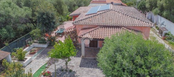 3 bedrooms Villa in Olbia, Italy No. 162143 3