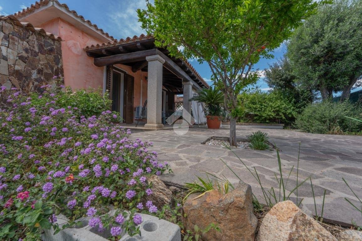 3 bedrooms Villa in Olbia, Italy No. 162143