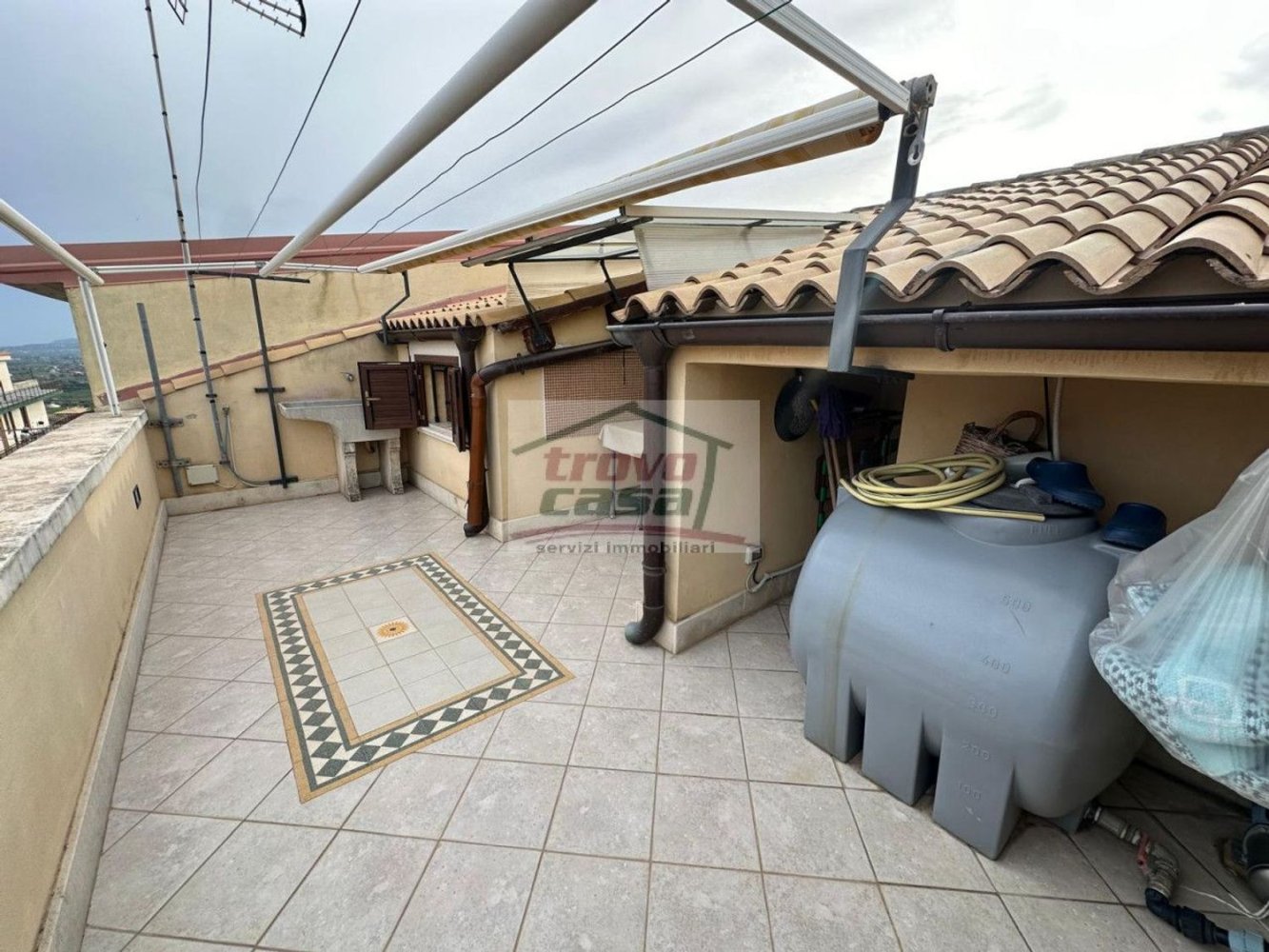 Дом с 4 спальнями в Сиракузы, Италия № 341093