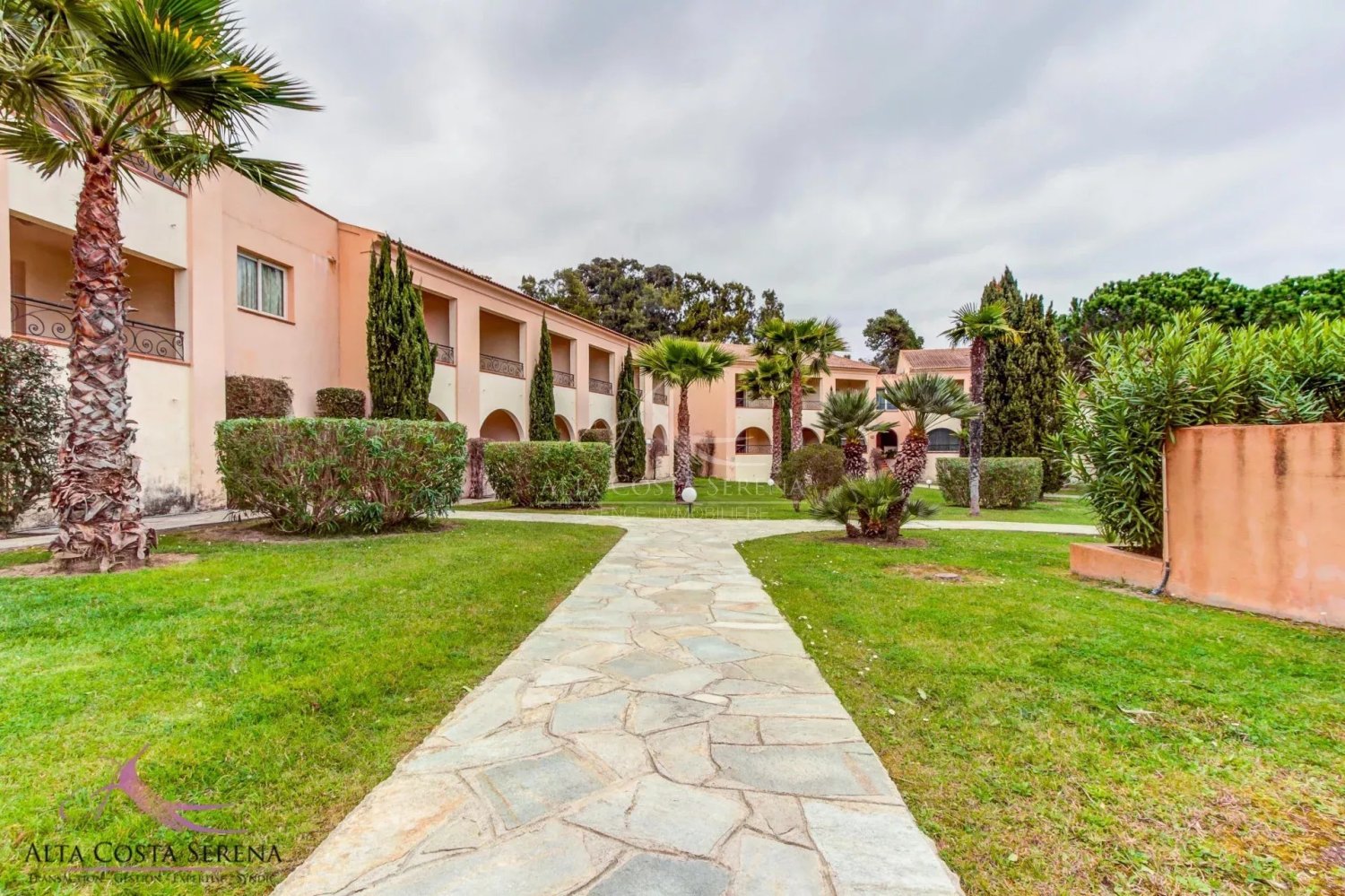 Apartamento de 1 dormitorio en Linguizzetta, France No. 77940