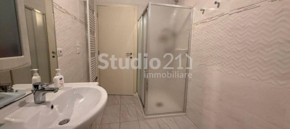 Квартира с 2 спальнями в Монтеварки, Италия № 376072 13