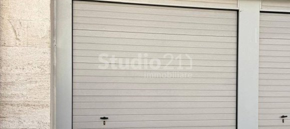 Квартира с 2 спальнями в Монтеварки, Италия № 376072 17