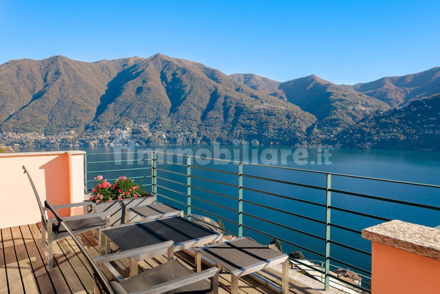 3 chambres Maison à Carate Urio, Italy No. 360385