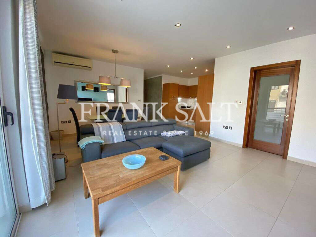 Квартира с 2 спальнями в Сент-Джулианс, Мальта № 9184