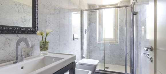 6 bedrooms House in Florence, Italy No. 333327 17